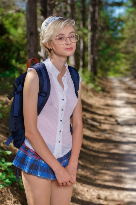 adolescente lesbienne cheveux courts exclusivité pornographique images