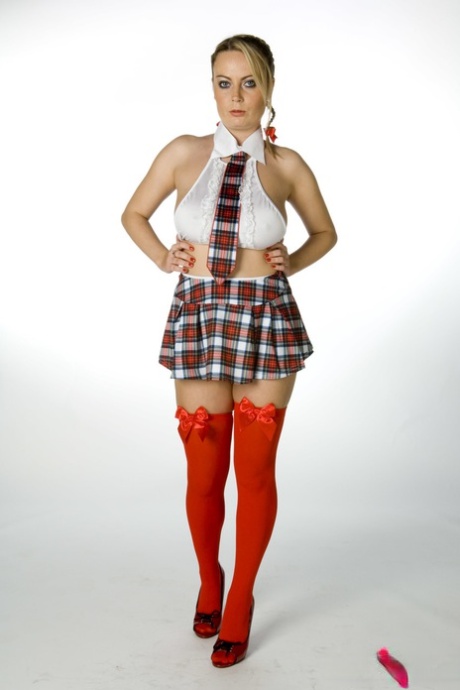 Alexis May top star img