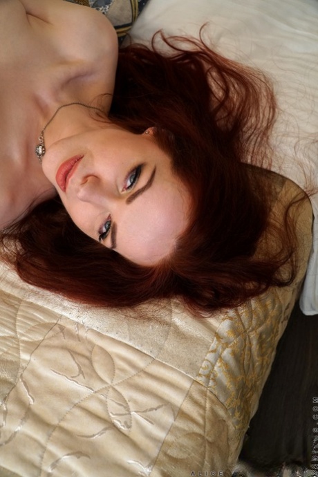 belle rousse double anal nus images