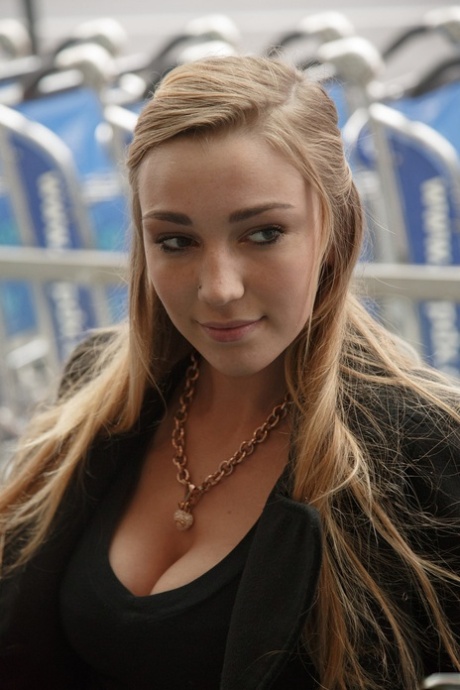 Kendra Sunderland star du porno adulte images